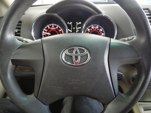 Used 2010 Toyota Highlander 2WD image 25