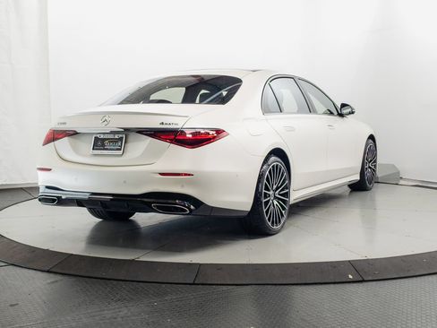 Used 2023 Mercedes-Benz S 580 4MATIC Sedan w/ AMG Line image 35