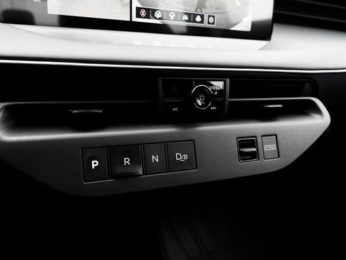 New 2026 Nissan Leaf image 15