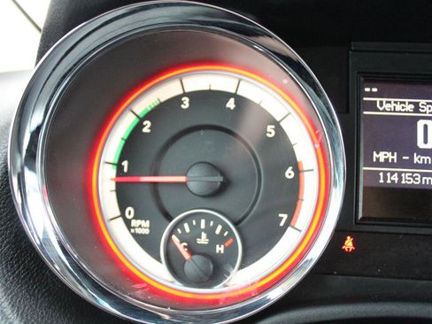 Used 2013 Dodge Durango R/T w/ Leather Interior Group AWD/4WD image 74