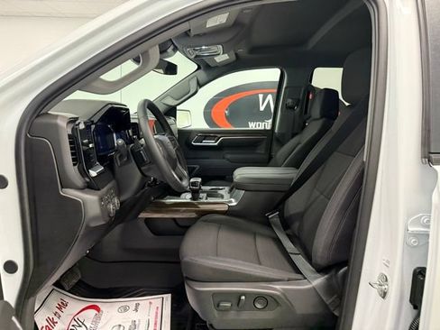 New 2026 Chevrolet Silverado 1500 RST AWD/4WD image 9
