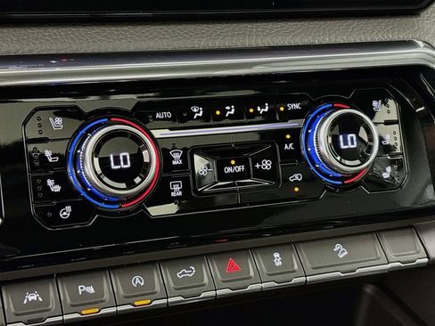 New 2026 GMC Sierra 1500 Denali AWD/4WD image 16