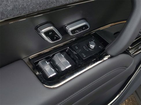 New 2026 Land Rover Range Rover Sport Dynamic SE image 13