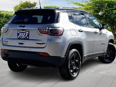 Used 2023 Jeep Compass Trailhawk AWD/4WD image 12
