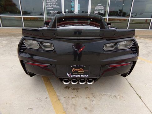Used 2017 Chevrolet Corvette Z06 RWD image 6