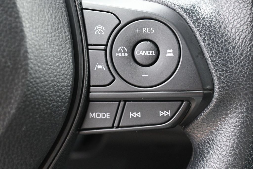 Used 2026 Toyota Corolla LE FWD image 16