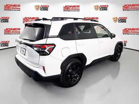 Used 2025 Subaru Forester w/ Convenience Package #1 AWD/4WD image 14