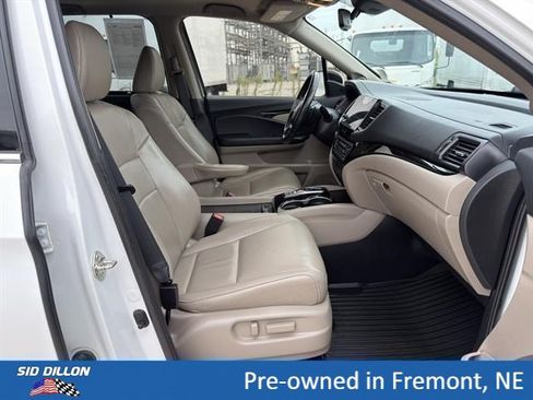 Used 2020 Honda Pilot Touring image 17