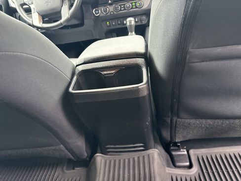 Used 2022 Toyota Tacoma TRD Sport image 15