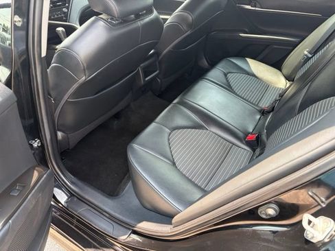 Used 2021 Toyota Camry SE FWD image 25