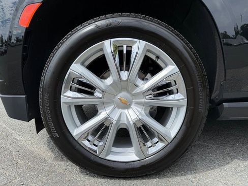 Certified 2024 Chevrolet Suburban High Country w/ Premium Package 2 image 13