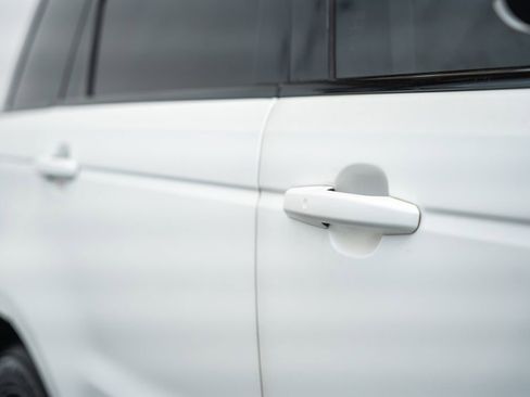 Used 2019 Land Rover Range Rover Sport HSE AWD/4WD image 18