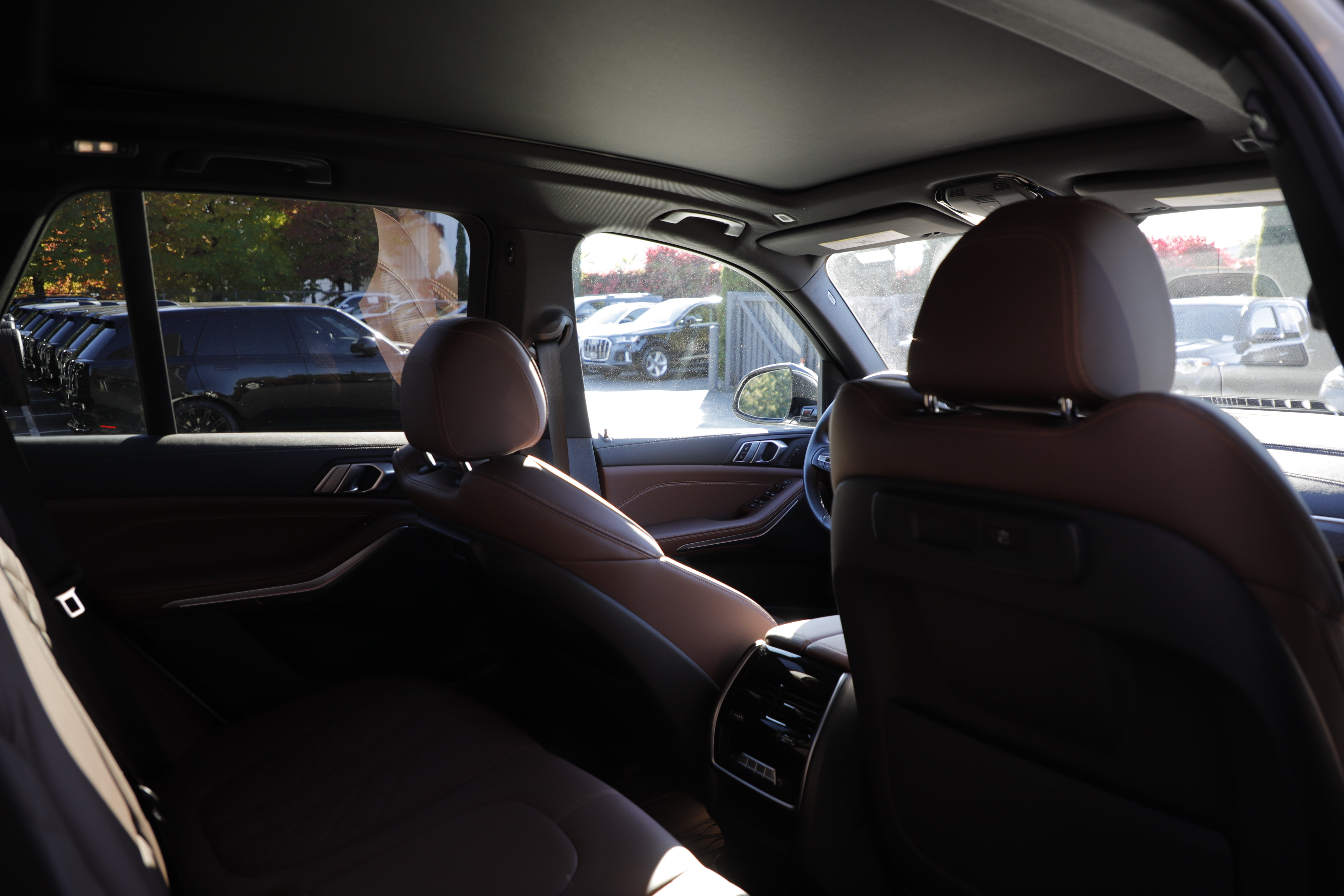 Used 2023 BMW X5 xDrive40i w/ Premium Package AWD/4WD image 9