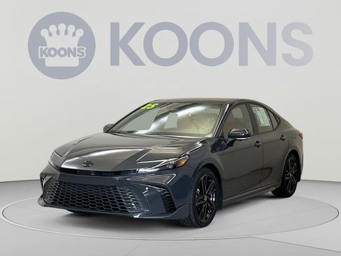 Used 2025 Toyota Camry XSE w/ Premium Plus Package FWD image 4