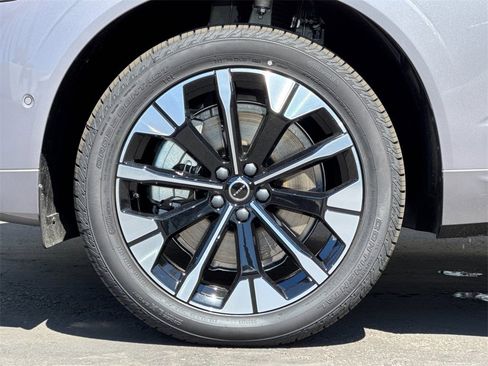 New 2026 Volvo XC60 B5 Ultra image 25