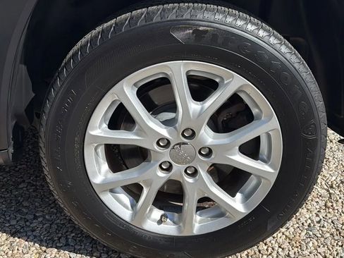 Used 2014 Jeep Cherokee Latitude image 13