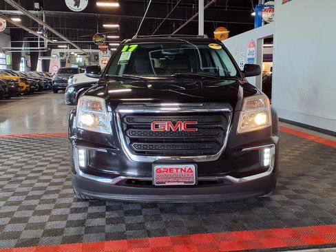 Used 2017 GMC Terrain SLE w/ Cargo Package AWD/4WD image 2