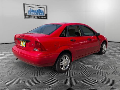 Used 2001 Ford Focus SE FWD image 6