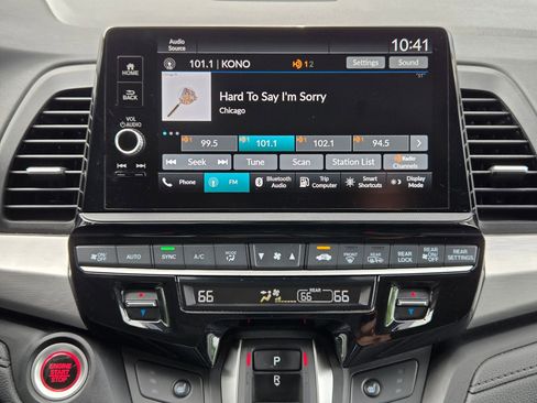 Used 2025 Honda Odyssey EX-L image 16