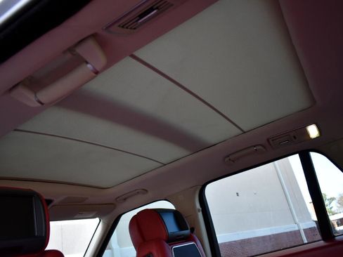 Used 2014 Land Rover Range Rover Autobiography image 44