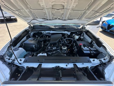 Used 2021 Toyota Tacoma SR image 36