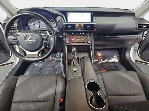 Used 2019 Lexus IS 300 w/ Navigation Package RWD image 10