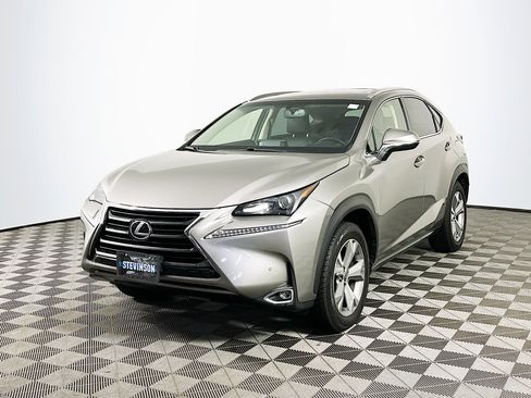 Used 2017 Lexus NX 200t 200t image 3