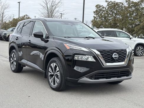 Used 2023 Nissan Rogue SV image 7