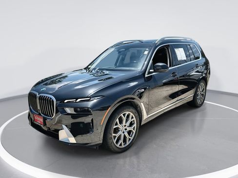 Used 2024 BMW X7 xDrive40i w/ Premium Package AWD/4WD image 1
