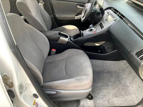 Used 2015 Toyota Prius Two FWD image 29