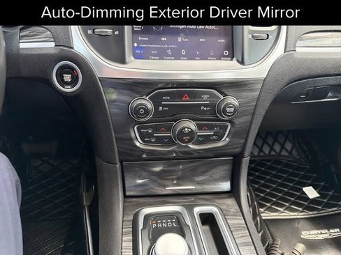 Used 2021 Chrysler 300 Touring L w/ Popular Equipment Group AWD/4WD image 20