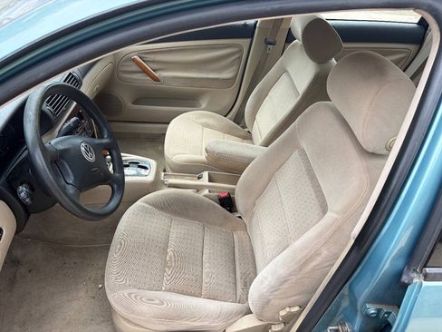 Used 1999 Volkswagen Passat GLS FWD image 9
