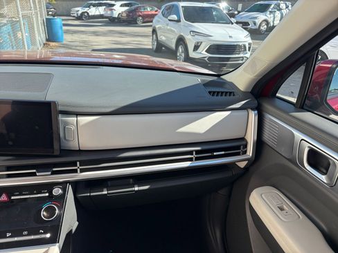 Used 2025 Hyundai Santa Fe SEL image 36