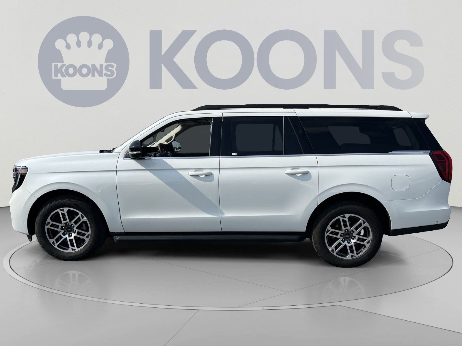 Used 2025 Ford Expedition Max Active AWD/4WD image 2