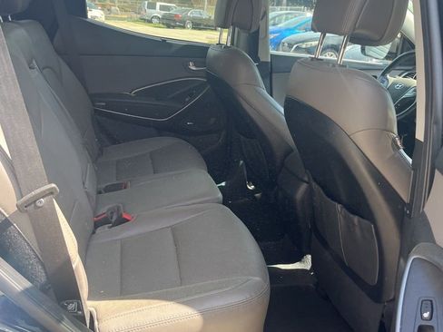 Used 2017 Hyundai Santa Fe Sport image 11