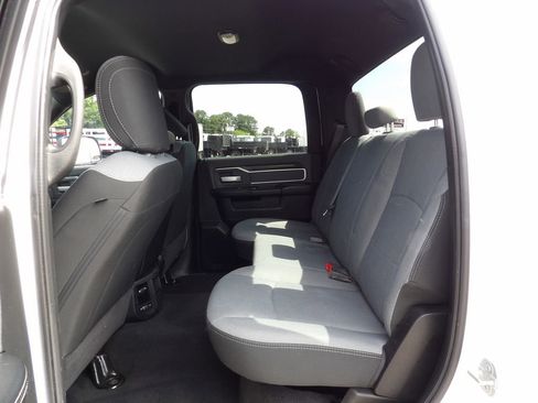 Used 2021 RAM 2500 Big Horn AWD/4WD image 31
