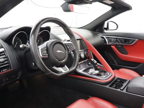 Used 2020 Jaguar F-TYPE Convertible RWD image 15