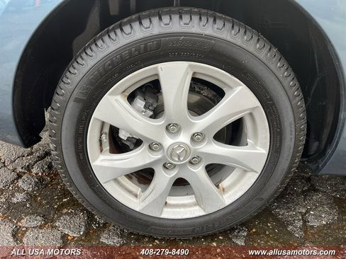 Used 2010 MAZDA MAZDA3 i Touring image 11