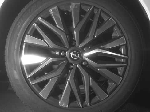 Used 2025 Nissan Altima 2.5 SV image 15