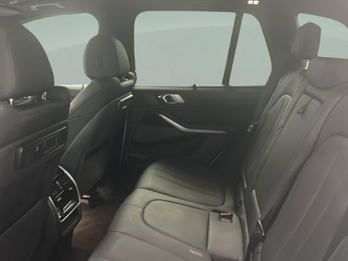 Used 2021 BMW X5 sDrive40i w/ Premium Package RWD image 22