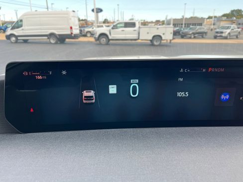 New 2025 Ford Expedition Active image 9