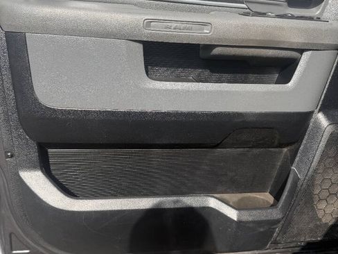 Used 2015 RAM 3500 SLT AWD/4WD image 5