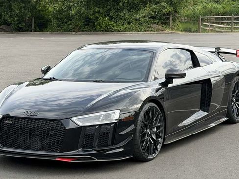 Used 2018 Audi R8 V10 plus AWD/4WD image 5