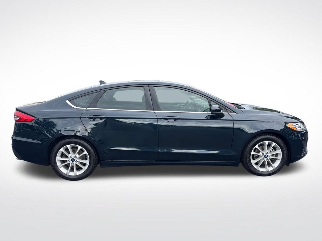 Used 2020 Ford Fusion SE FWD image 6