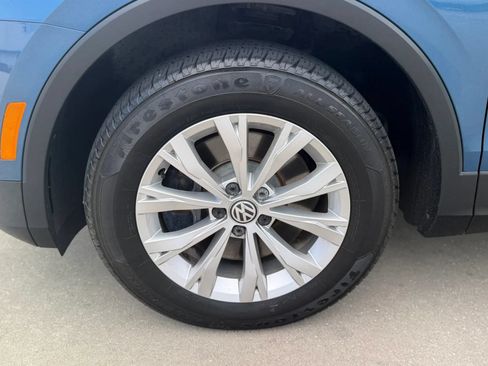 Used 2018 Volkswagen Tiguan SE w/ Front Fog Lights Package FWD image 14