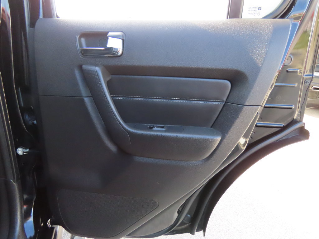 Used 2008 HUMMER H3 AWD/4WD image 29