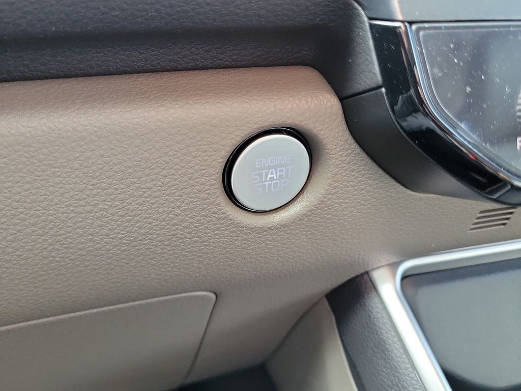 New 2026 Kia Carnival FWD image 31