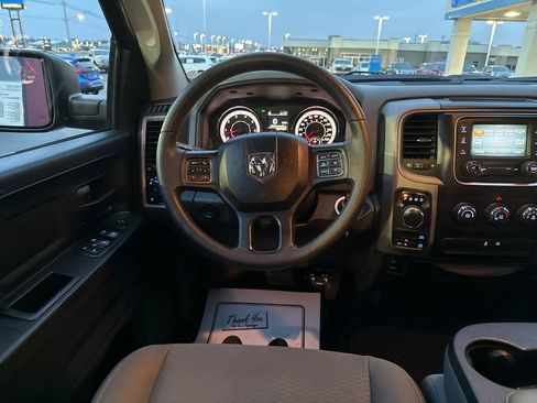 Used 2017 RAM 1500 Express w/ Express Value Package image 17