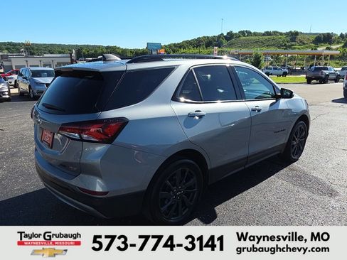 Used 2024 Chevrolet Equinox RS w/ RS Leather Package AWD/4WD image 8