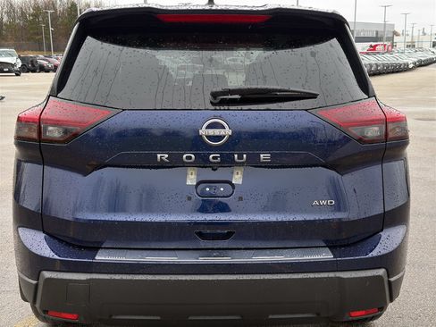 New 2026 Nissan Rogue SV w/ Cold Weather Package AWD/4WD image 7